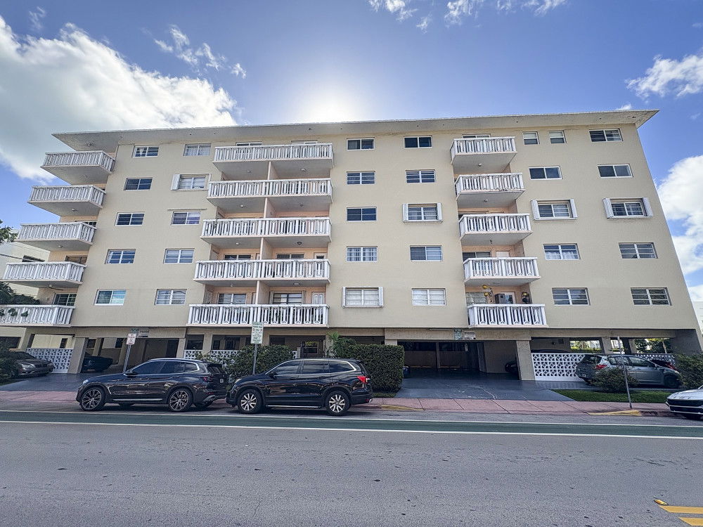 Euclid Gardens  photo 2